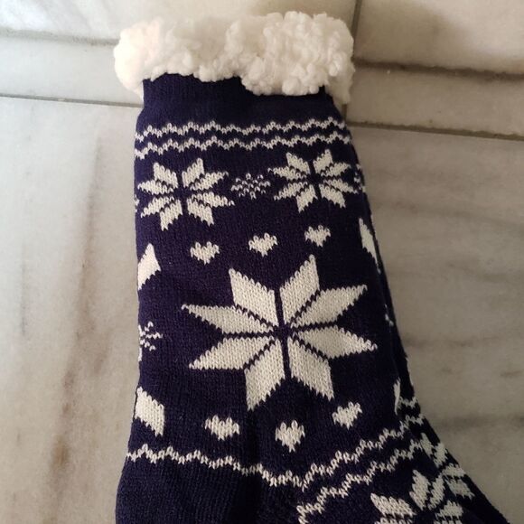 Ladies Cabin Sherpa Cuff Snowflake Design Navy White  Slipper Socks 8.5-10 - Picture 4 of 7
